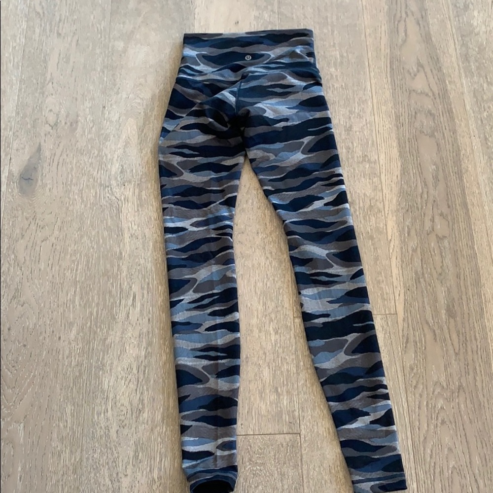 Lululemon size 4 leggings